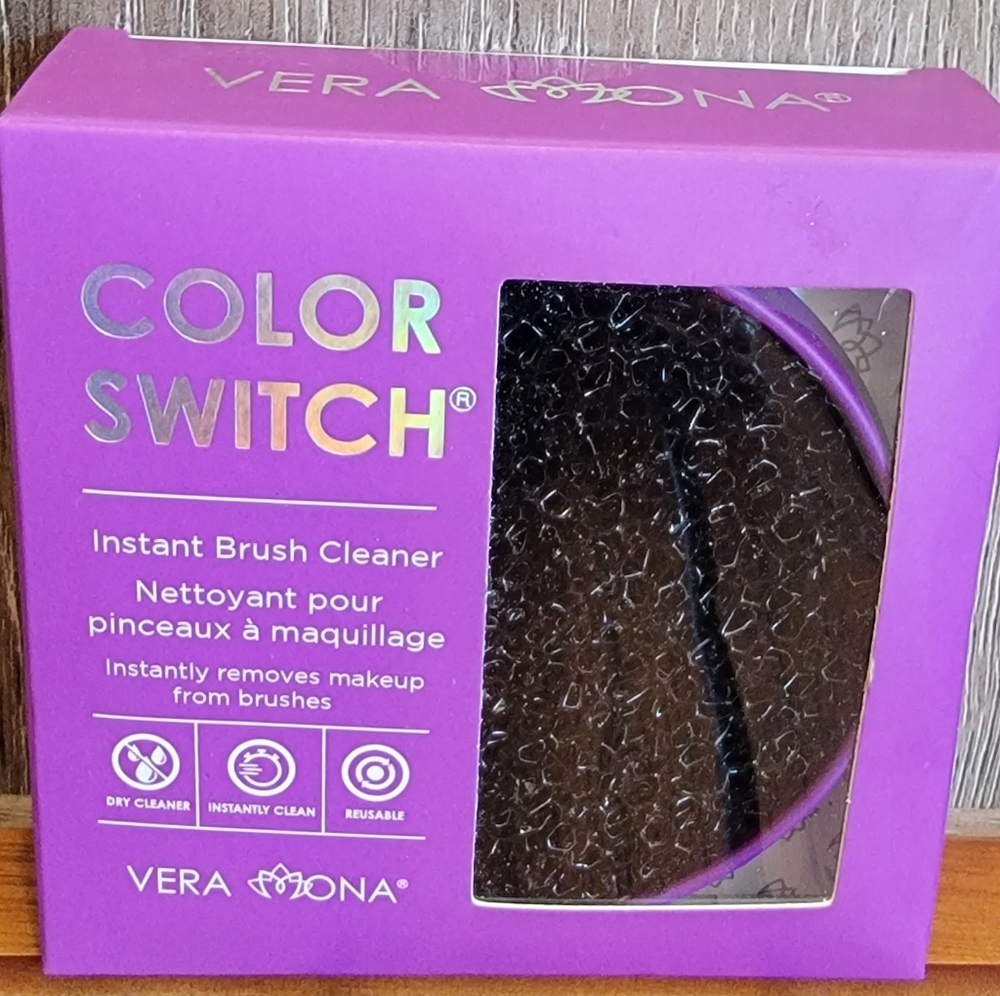 Vera Mona Color Switch Instant Brush Cleaner NWT!